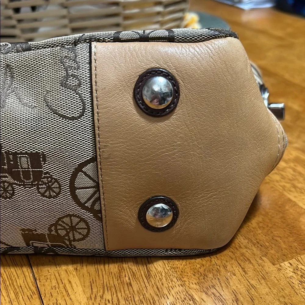 Coach Horse and Carriage Logo Bag - Picture 5 of 15